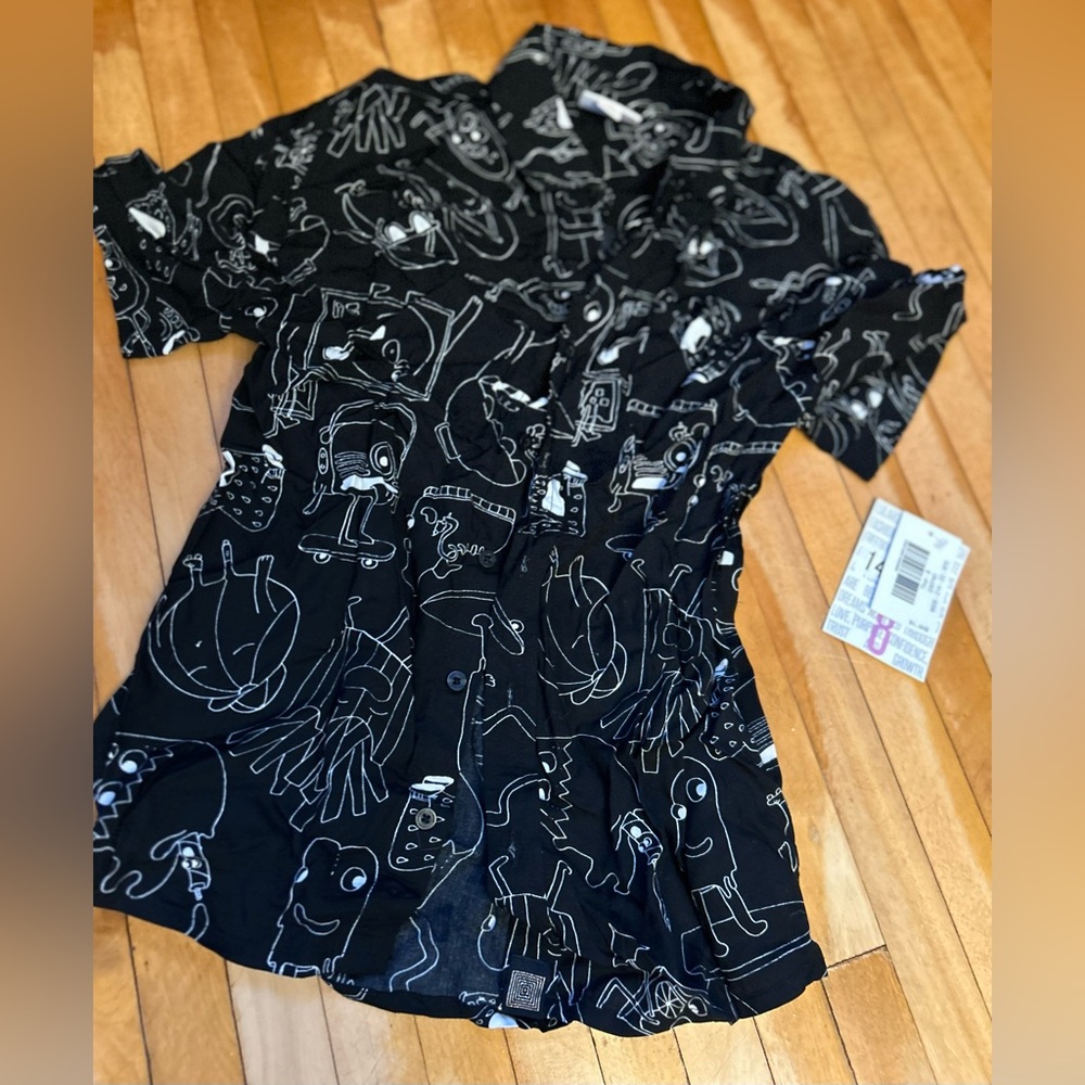 Kids LuLaRoe Thor button up shirt.  Super cute!  New with Tags.  Size 8